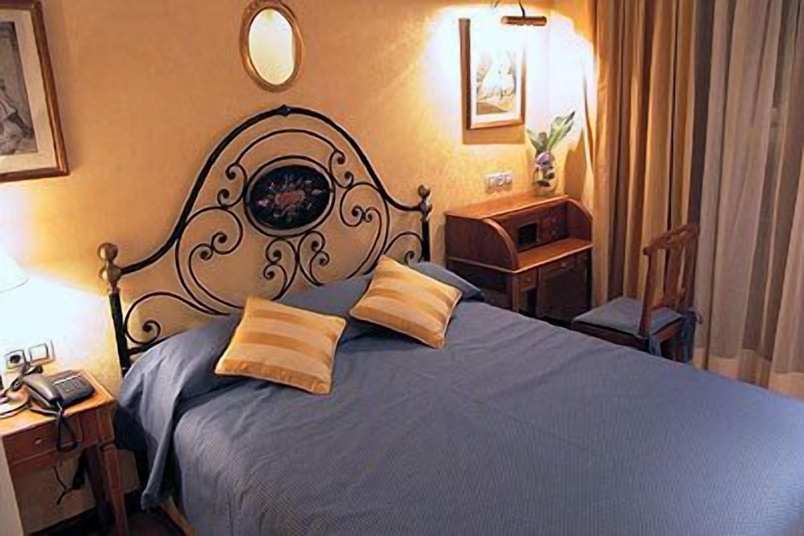 Hotel Santiago Benavente Eksteriør billede