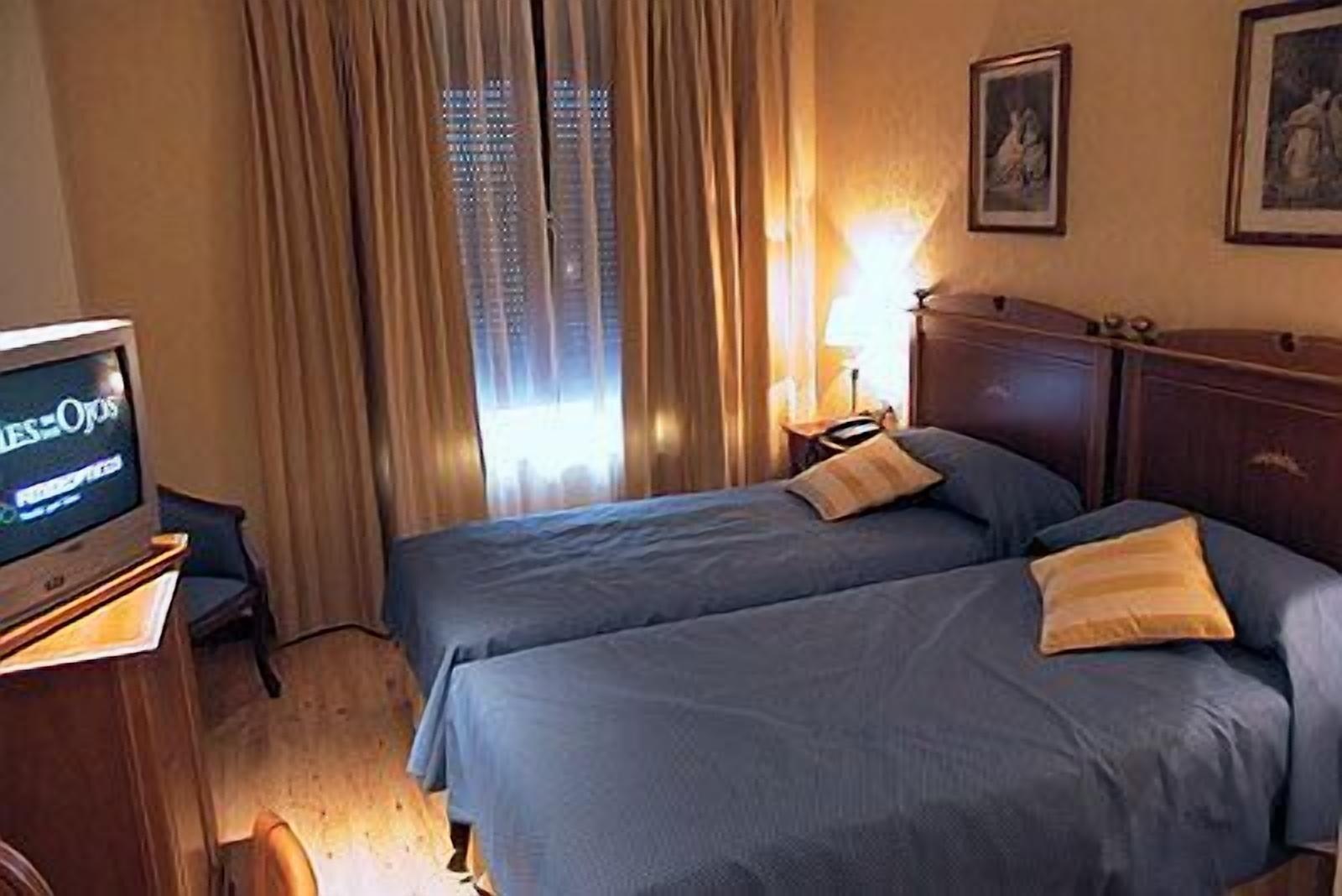 Hotel Santiago Benavente Eksteriør billede