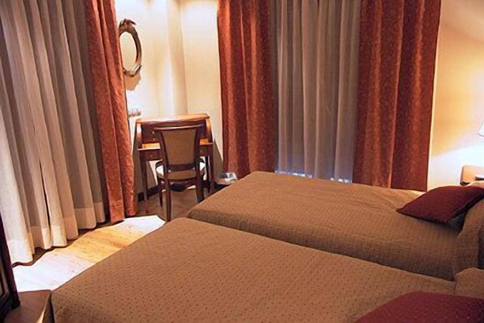 Hotel Santiago Benavente Eksteriør billede