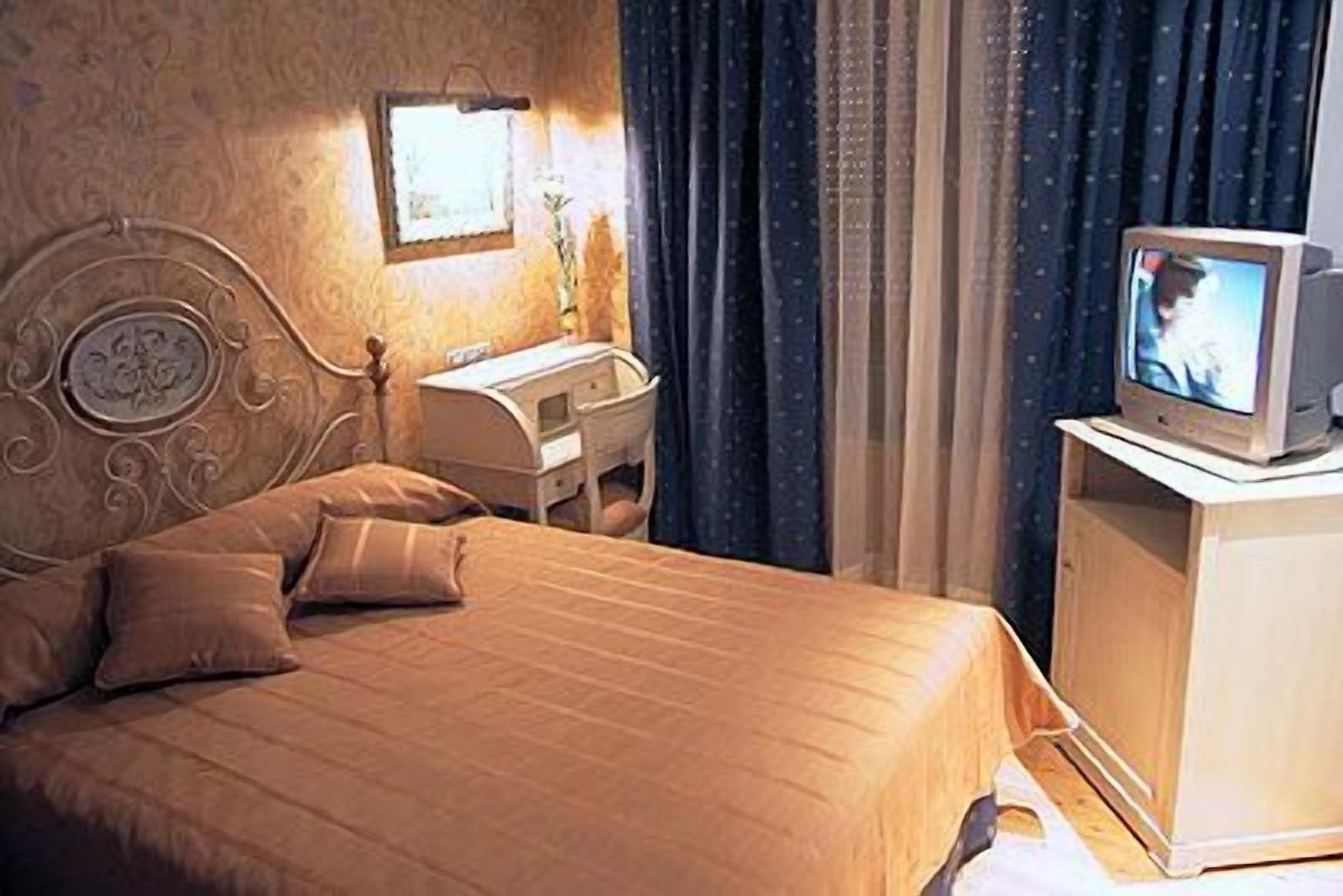 Hotel Santiago Benavente Eksteriør billede