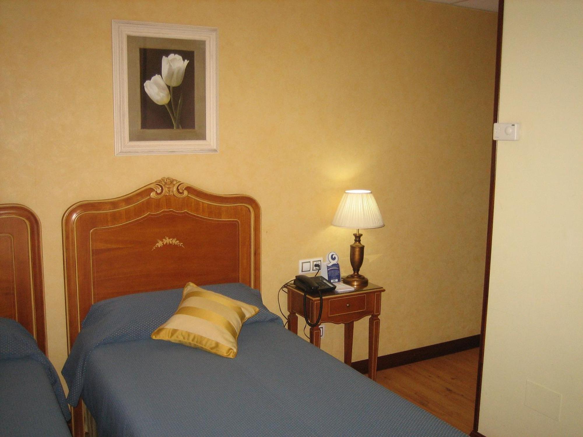 Hotel Santiago Benavente Eksteriør billede