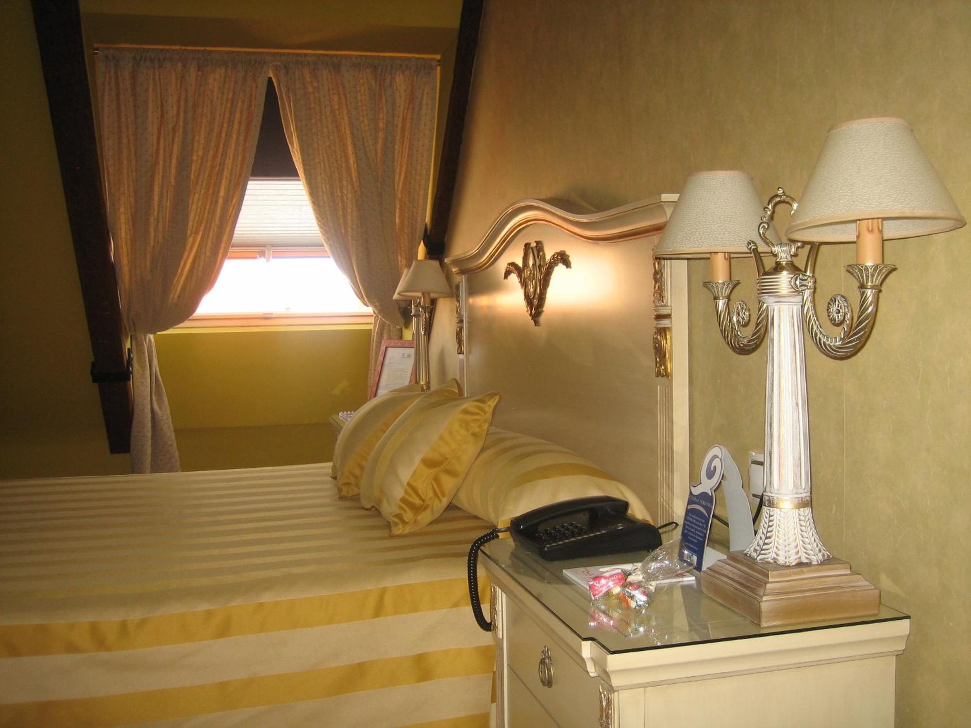 Hotel Santiago Benavente Eksteriør billede