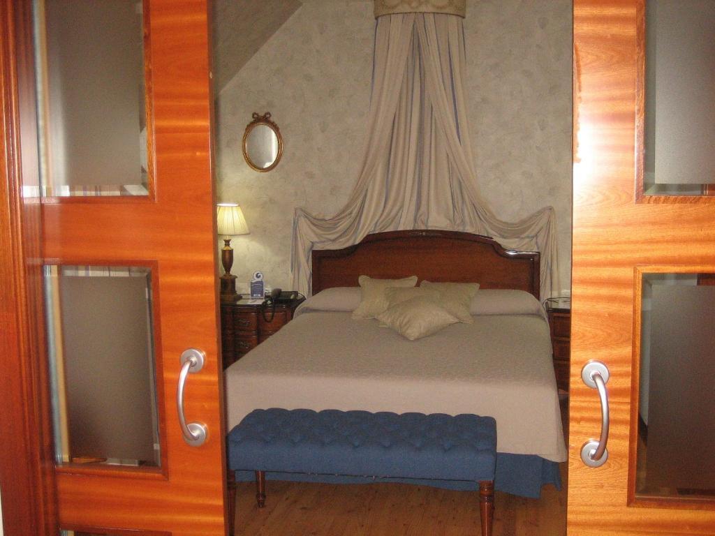 Hotel Santiago Benavente Værelse billede